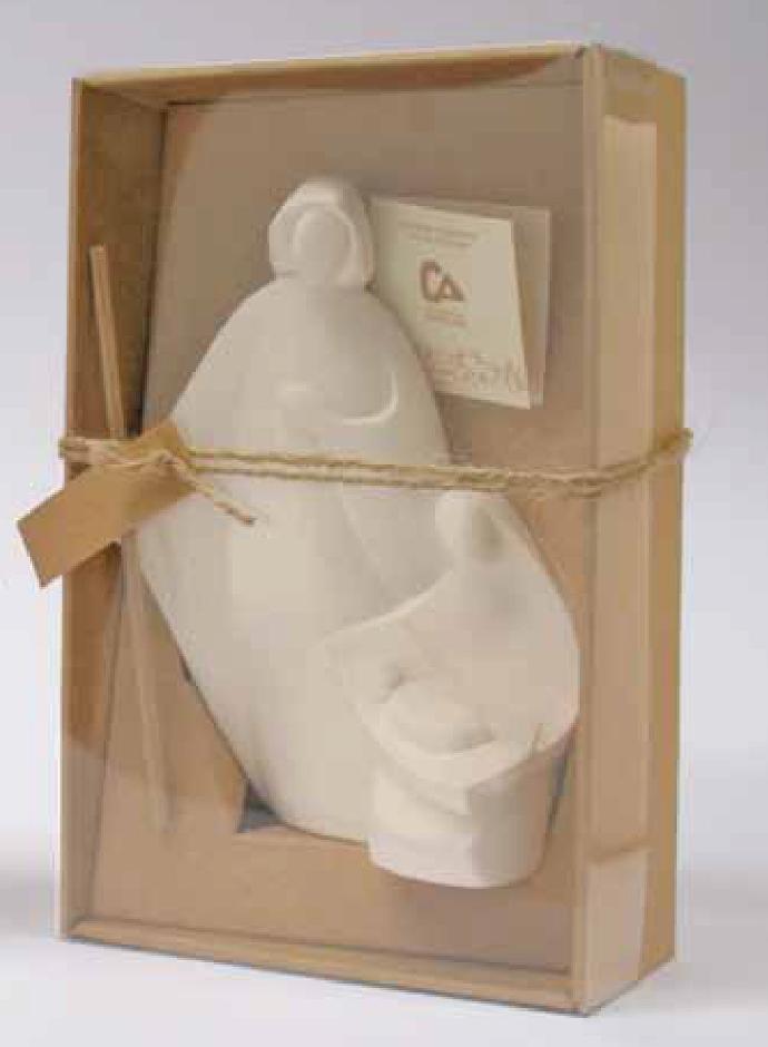 STE FAMILLE TERRE CUITE 18CM 07671
