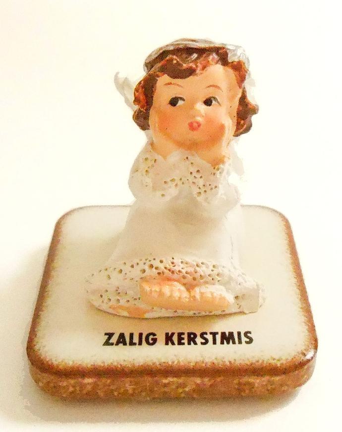 Assortiment engel op steentje - 'Zalig Kerstmis'- H 3cm