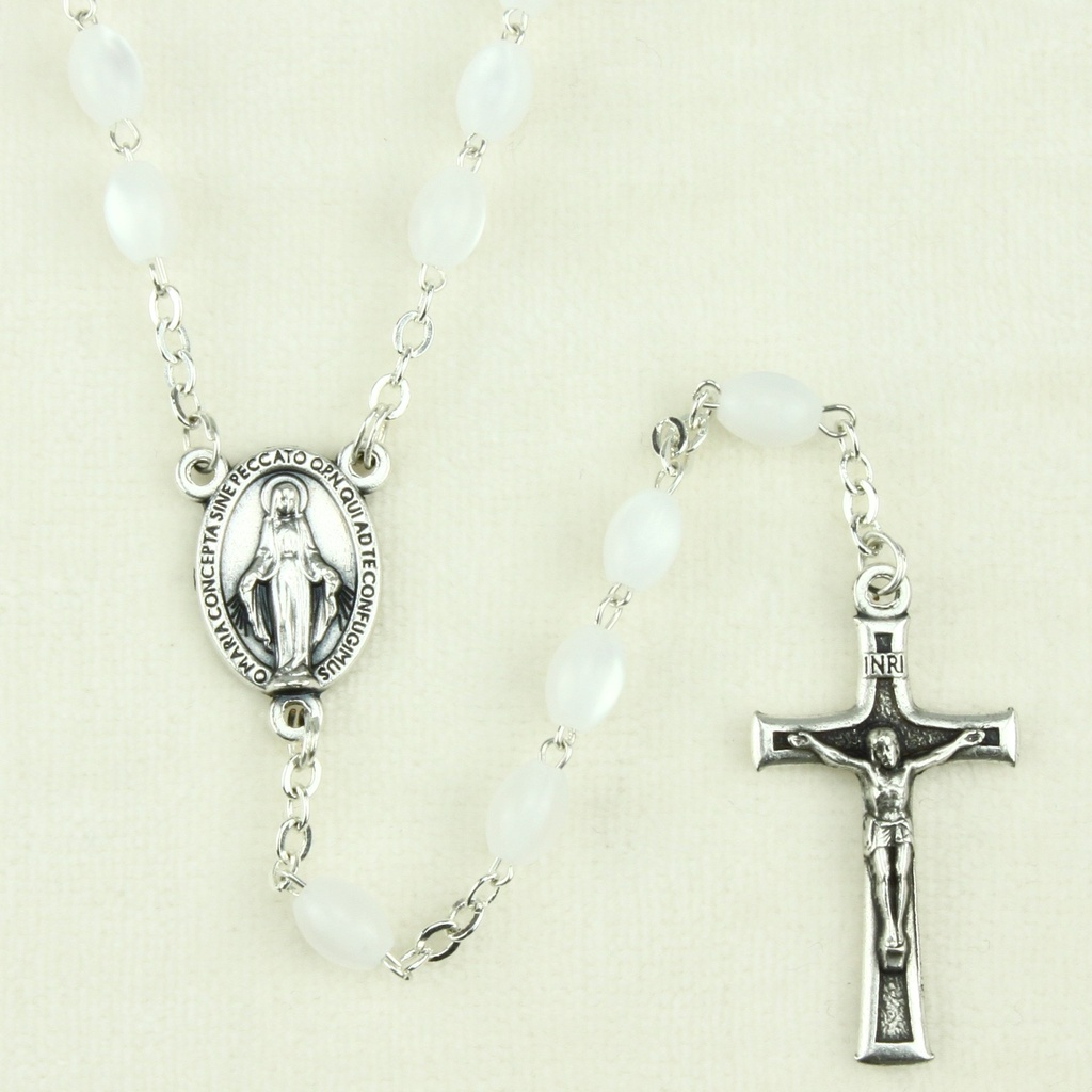 Rozenkrans - imitatie parelmoer/ketting - ovaal/wit (4x6mm)