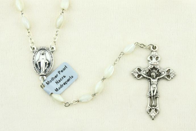 Chapelet - perles en nacre - ovale (7x5mm)