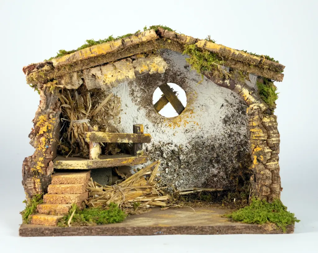 Kerstal leeg in hout/mos (33x18x24cm)