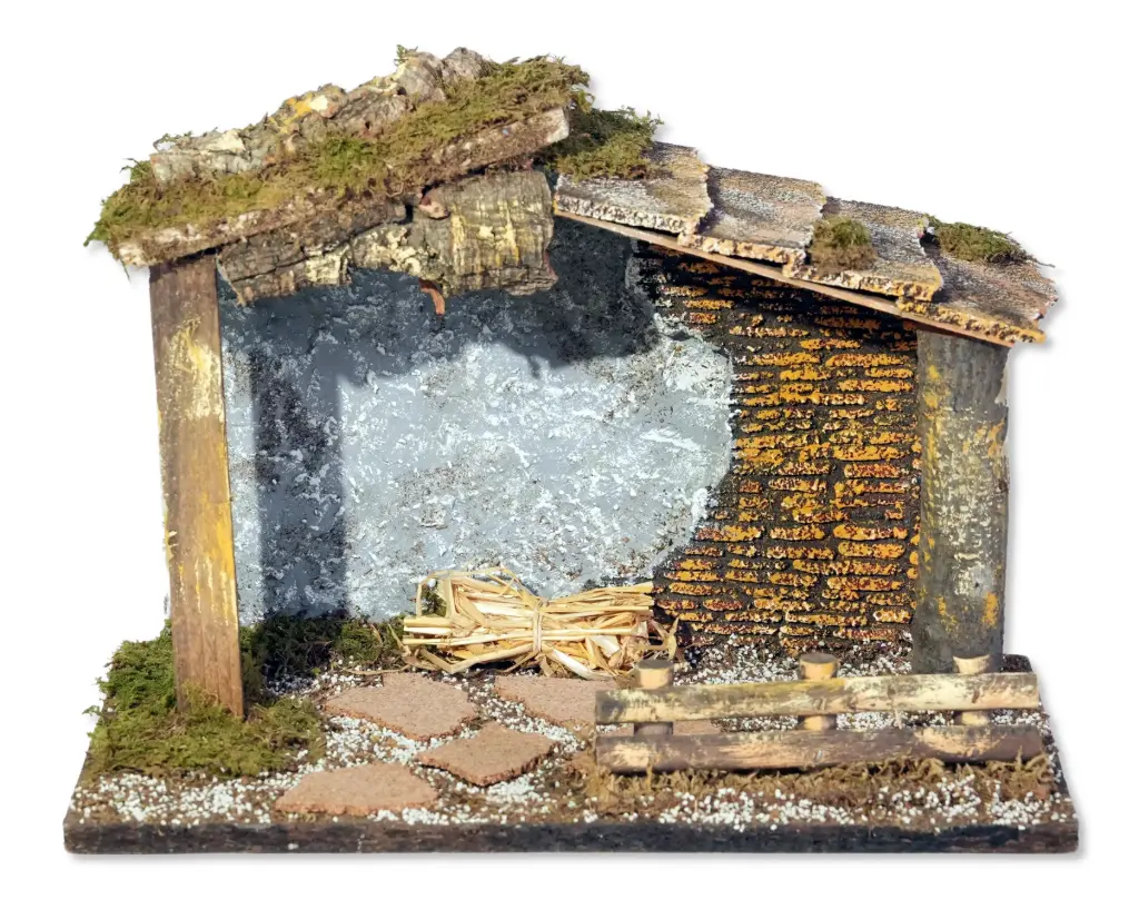 Etable vide en bois/mousse  (33x18x23cm)