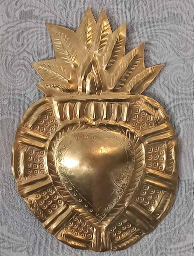 [GIR-82EVL 16] EX VOTO LAITON EMBOSSE ET DECOUPE MAIN, 16*11 CM