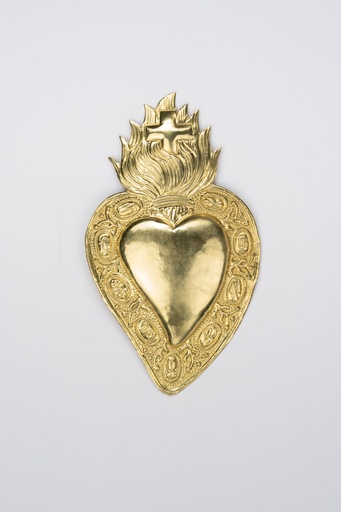 [GIR-82EVL 3] EX VOTO LAITON EMBOSSE ET DECOUPE MAIN. 24*14.5CM