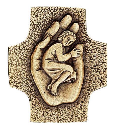 [MRL-800216] Croix murale bronze/MRL - 'Enfant dans la main' (70x85mm)